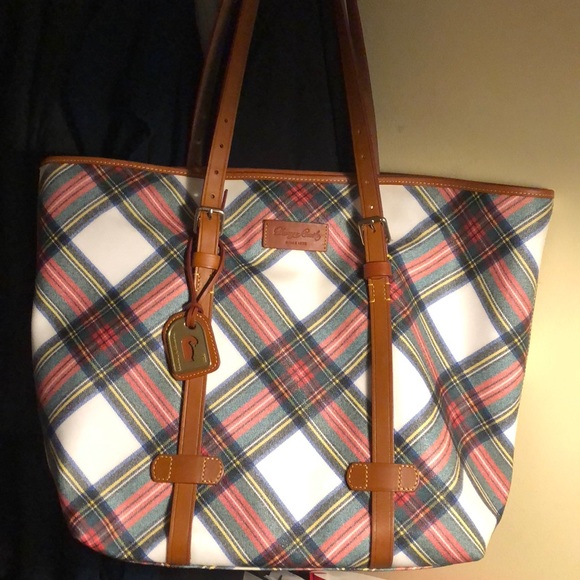 Dooney & Bourke Handbags - Authentic Dooney and Bourke Tote Bag